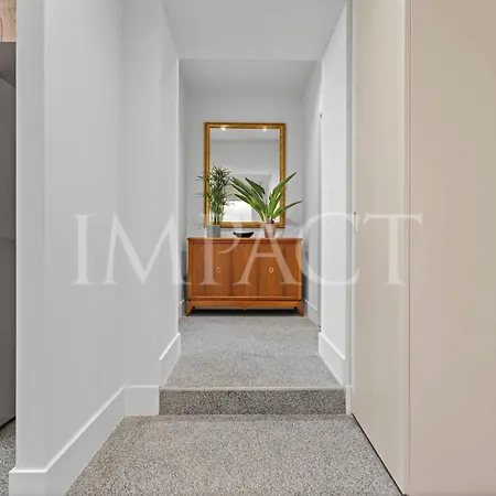 Ref 783 - Croisette - For Rent * Cannes